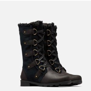 Sorel Emelie Lace Up Winter Boot size 9